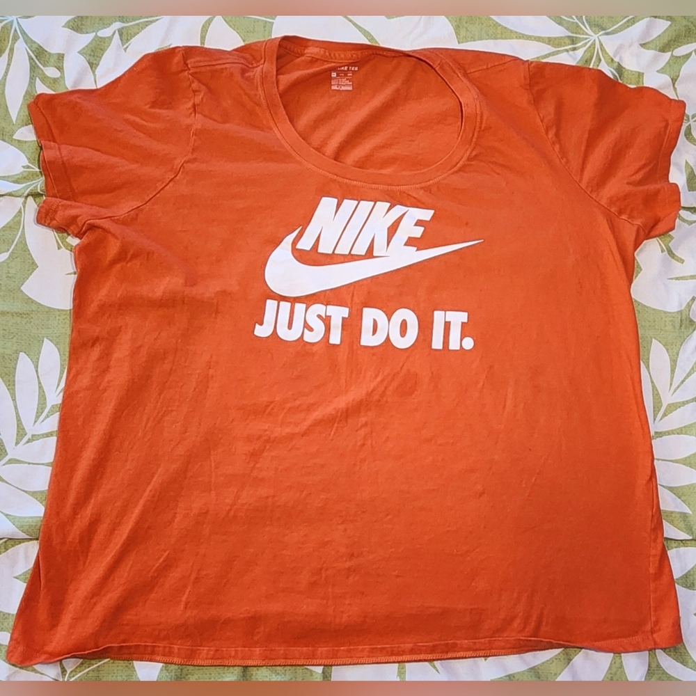 Nike 2xl  orange T Shirt